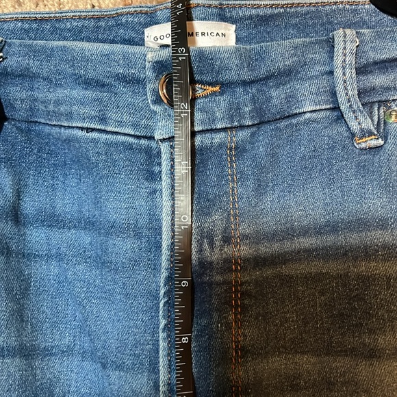 Good American Always Fits Good Legs Straight Leg Jeans. Size 20-26. - Picture 7 of 16